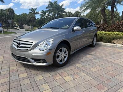 2008 Mercedes-Benz R 350 WOW !! EXTREMELY LOW MILES 98K !! SUNROOF !!! HTD SEATS !! - Photo 5 - Pompano Beach, FL 33069