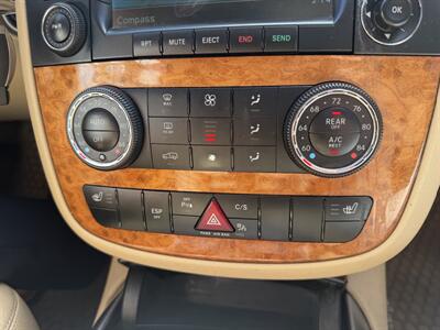 2008 Mercedes-Benz R 350 WOW !! EXTREMELY LOW MILES 98K !! SUNROOF !!! HTD SEATS !! - Photo 69 - Pompano Beach, FL 33069
