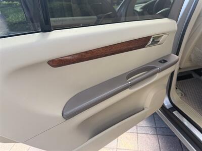 2008 Mercedes-Benz R 350 WOW !! EXTREMELY LOW MILES 98K !! SUNROOF !!! HTD SEATS !! - Photo 56 - Pompano Beach, FL 33069