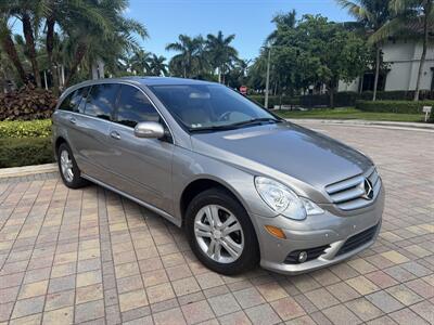 2008 Mercedes-Benz R 350 WOW !! EXTREMELY LOW MILES 98K !! SUNROOF !!! HTD SEATS !! - Photo 4 - Pompano Beach, FL 33069