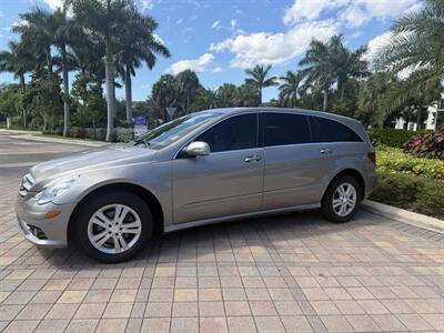 2008 Mercedes-Benz R 350 WOW !! EXTREMELY LOW MILES 98K !! SUNROOF !!! HTD SEATS !! - Photo 9 - Pompano Beach, FL 33069