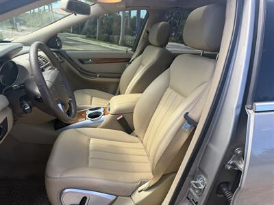 2008 Mercedes-Benz R 350 WOW !! EXTREMELY LOW MILES 98K !! SUNROOF !!! HTD SEATS !! - Photo 67 - Pompano Beach, FL 33069