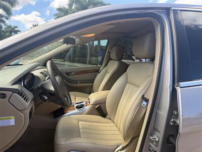 2008 Mercedes-Benz R 350 WOW !! EXTREMELY LOW MILES 98K !! SUNROOF !!! HTD SEATS !! - Photo 54 - Pompano Beach, FL 33069