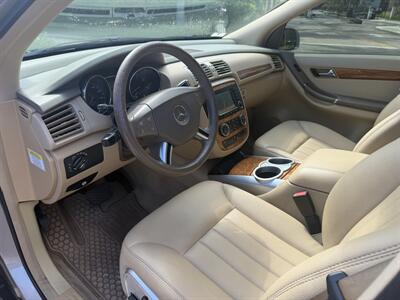 2008 Mercedes-Benz R 350 WOW !! EXTREMELY LOW MILES 98K !! SUNROOF !!! HTD SEATS !! - Photo 68 - Pompano Beach, FL 33069