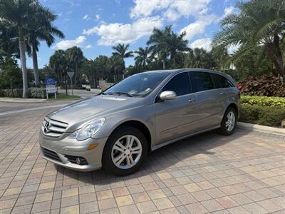 2008 Mercedes-Benz R 350 WOW !! EXTREMELY LOW MILES 98K !! SUNROOF !!! HTD SEATS !! - Photo 2 - Pompano Beach, FL 33069
