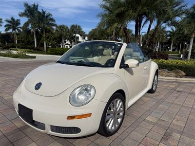2008 Volkswagen New Beetle Convertible SE PZEV  WOW!! 69K MILES !! BEETLE CONVERTIBLE !! 954-902-9298 MATT.CARFAX !! - Photo 2 - Pompano Beach, FL 33069