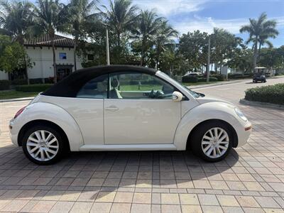 2008 Volkswagen New Beetle Convertible SE PZEV  WOW!! 69K MILES !! BEETLE CONVERTIBLE !! 954-902-9298 MATT.CARFAX !! - Photo 29 - Pompano Beach, FL 33069