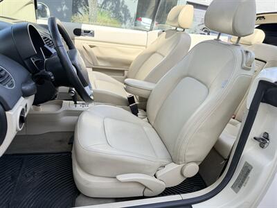2008 Volkswagen New Beetle Convertible SE PZEV  WOW!! 69K MILES !! BEETLE CONVERTIBLE !! 954-902-9298 MATT.CARFAX !! - Photo 57 - Pompano Beach, FL 33069