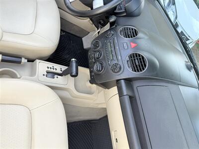 2008 Volkswagen New Beetle Convertible SE PZEV  WOW!! 69K MILES !! BEETLE CONVERTIBLE !! 954-902-9298 MATT.CARFAX !! - Photo 52 - Pompano Beach, FL 33069