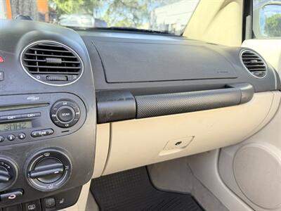 2008 Volkswagen New Beetle Convertible SE PZEV  WOW!! 69K MILES !! BEETLE CONVERTIBLE !! 954-902-9298 MATT.CARFAX !! - Photo 63 - Pompano Beach, FL 33069