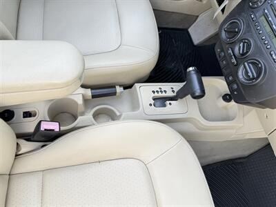 2008 Volkswagen New Beetle Convertible SE PZEV  WOW!! 69K MILES !! BEETLE CONVERTIBLE !! 954-902-9298 MATT.CARFAX !! - Photo 51 - Pompano Beach, FL 33069