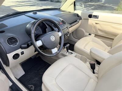 2008 Volkswagen New Beetle Convertible SE PZEV  WOW!! 69K MILES !! BEETLE CONVERTIBLE !! 954-902-9298 MATT.CARFAX !! - Photo 56 - Pompano Beach, FL 33069