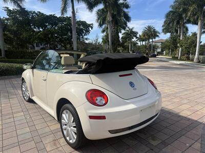 2008 Volkswagen New Beetle Convertible SE PZEV  WOW!! 69K MILES !! BEETLE CONVERTIBLE !! 954-902-9298 MATT.CARFAX !! - Photo 45 - Pompano Beach, FL 33069