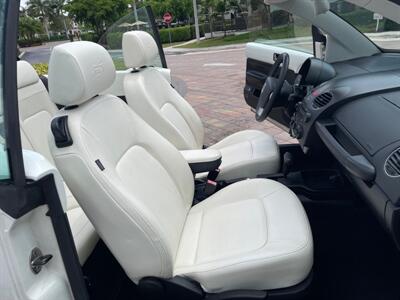 2007 Volkswagen Beetle Triple White  convertible - Photo 10 - Pompano Beach, FL 33069