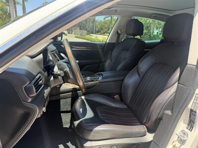2017 Maserati Levante V6  AWD  EXTREMELY LOW MMILES 52K!!! - Photo 14 - Pompano Beach, FL 33069