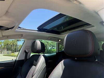 2017 Maserati Levante V6  AWD  EXTREMELY LOW MMILES 52K!!! - Photo 29 - Pompano Beach, FL 33069