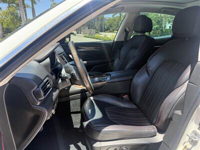 2017 Maserati Levante V6  AWD  EXTREMELY LOW MMILES 52K!!! - Photo 57 - Pompano Beach, FL 33069