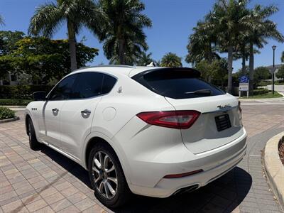 2017 Maserati Levante V6  AWD  EXTREMELY LOW MMILES 52K!!! - Photo 70 - Pompano Beach, FL 33069