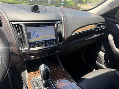 2017 Maserati Levante V6  AWD  EXTREMELY LOW MMILES 52K!!! - Photo 7 - Pompano Beach, FL 33069