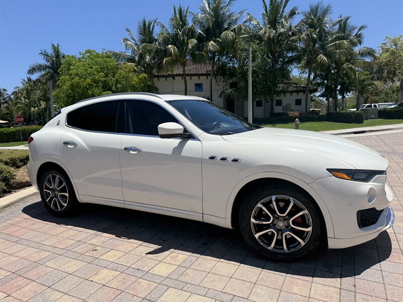 2017 Maserati Levante V6  AWD  EXTREMELY LOW MMILES 52K!!!
