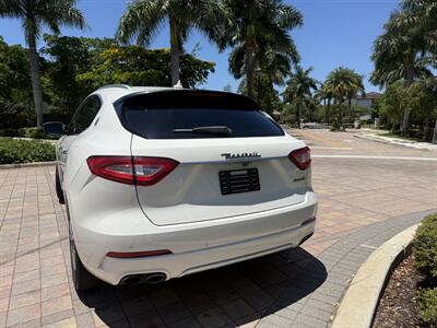 2017 Maserati Levante V6  AWD  EXTREMELY LOW MMILES 52K!!! - Photo 67 - Pompano Beach, FL 33069