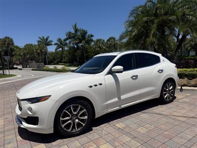 2017 Maserati Levante V6  AWD  EXTREMELY LOW MMILES 52K!!! - Photo 2 - Pompano Beach, FL 33069