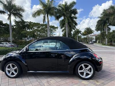 2010 Volkswagen New Beetle Convertible WOW !!LOW MILES 87K!! RARE COLOR !!CARFAX - Photo 39 - Pompano Beach, FL 33069