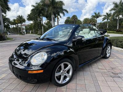 2010 Volkswagen New Beetle Convertible WOW !!LOW MILES 87K!! RARE COLOR !!CARFAX - Photo 42 - Pompano Beach, FL 33069