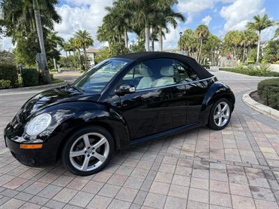 2010 Volkswagen New Beetle Convertible WOW !!LOW MILES 87K!! RARE COLOR !!CARFAX - Photo 30 - Pompano Beach, FL 33069