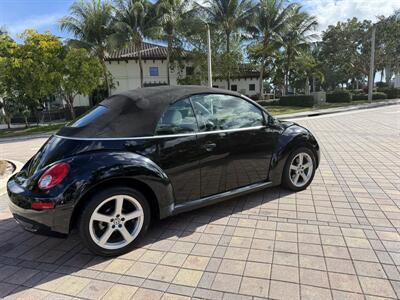 2010 Volkswagen New Beetle Convertible WOW !!LOW MILES 87K!! RARE COLOR !!CARFAX - Photo 29 - Pompano Beach, FL 33069