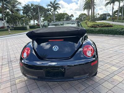 2010 Volkswagen New Beetle Convertible WOW !!LOW MILES 87K!! RARE COLOR !!CARFAX - Photo 56 - Pompano Beach, FL 33069