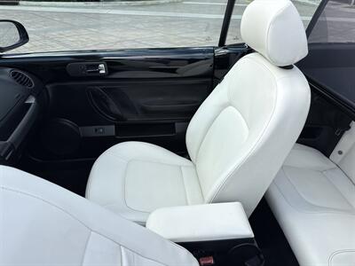 2010 Volkswagen New Beetle Convertible WOW !!LOW MILES 87K!! RARE COLOR !!CARFAX - Photo 67 - Pompano Beach, FL 33069