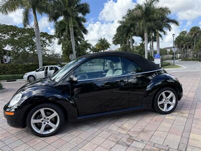 2010 Volkswagen New Beetle Convertible WOW !!LOW MILES 87K!! RARE COLOR !!CARFAX - Photo 40 - Pompano Beach, FL 33069