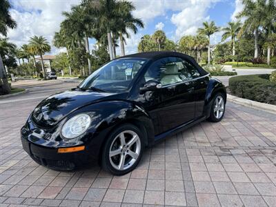 2010 Volkswagen New Beetle Convertible WOW !!LOW MILES 87K!! RARE COLOR !!CARFAX - Photo 10 - Pompano Beach, FL 33069