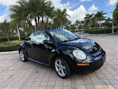 2010 Volkswagen New Beetle Convertible WOW !!LOW MILES 87K!! RARE COLOR !!CARFAX - Photo 52 - Pompano Beach, FL 33069