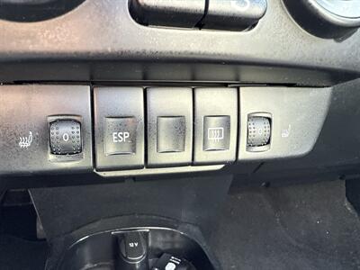 2010 Volkswagen New Beetle Convertible WOW !!LOW MILES 87K!! RARE COLOR !!CARFAX - Photo 23 - Pompano Beach, FL 33069