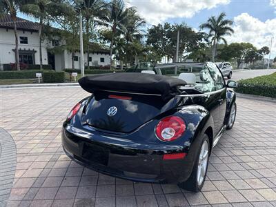 2010 Volkswagen New Beetle Convertible WOW !!LOW MILES 87K!! RARE COLOR !!CARFAX - Photo 58 - Pompano Beach, FL 33069