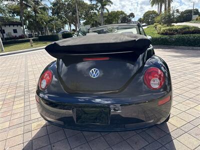 2010 Volkswagen New Beetle Convertible WOW !!LOW MILES 87K!! RARE COLOR !!CARFAX - Photo 7 - Pompano Beach, FL 33069