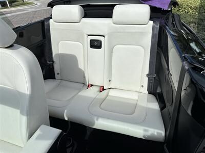 2010 Volkswagen New Beetle Convertible WOW !!LOW MILES 87K!! RARE COLOR !!CARFAX - Photo 17 - Pompano Beach, FL 33069