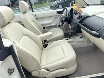 2008 Volkswagen New Beetle Convertible SE  WOW !! ONLY 76K !! CONVERTIBLE SE !!954-902-9298 !! NO ACCIDENTS!! - Photo 57 - Pompano Beach, FL 33069