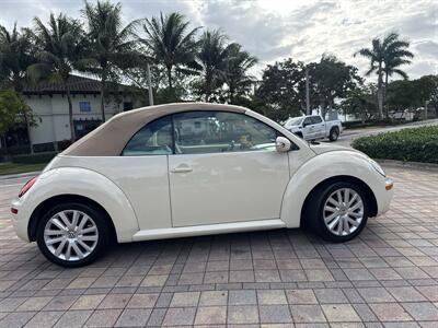 2008 Volkswagen New Beetle Convertible SE  WOW !! ONLY 76K !! CONVERTIBLE SE !!954-902-9298 !! NO ACCIDENTS!! - Photo 39 - Pompano Beach, FL 33069