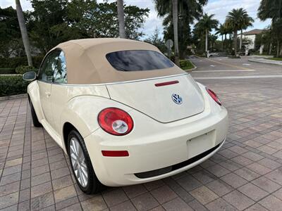 2008 Volkswagen New Beetle Convertible SE  WOW !! ONLY 76K !! CONVERTIBLE SE !!954-902-9298 !! NO ACCIDENTS!! - Photo 27 - Pompano Beach, FL 33069