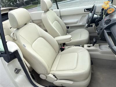 2008 Volkswagen New Beetle Convertible SE  WOW !! ONLY 76K !! CONVERTIBLE SE !!954-902-9298 !! NO ACCIDENTS!! - Photo 62 - Pompano Beach, FL 33069