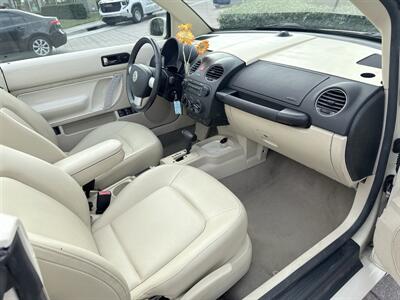2008 Volkswagen New Beetle Convertible SE  WOW !! ONLY 76K !! CONVERTIBLE SE !!954-902-9298 !! NO ACCIDENTS!! - Photo 58 - Pompano Beach, FL 33069