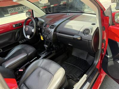 2010 Volkswagen Beetle Base PZEV  WOW !! ONLY 85K MILES !! POWER TOP !! HTD SEATS !! CALL NOW TO BUY IT NOW !!!954-902-9298 MATT - Photo 53 - Pompano Beach, FL 33069