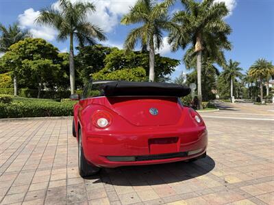 2010 Volkswagen Beetle Base PZEV  WOW !! ONLY 85K MILES !! POWER TOP !! HTD SEATS !! CALL NOW TO BUY IT NOW !!!954-902-9298 MATT - Photo 35 - Pompano Beach, FL 33069