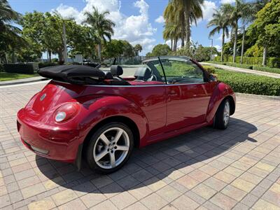 2010 Volkswagen Beetle Base PZEV  WOW !! ONLY 85K MILES !! POWER TOP !! HTD SEATS !! CALL NOW TO BUY IT NOW !!!954-902-9298 MATT - Photo 45 - Pompano Beach, FL 33069