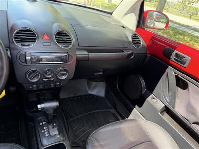 2010 Volkswagen Beetle Base PZEV  WOW !! ONLY 85K MILES !! POWER TOP !! HTD SEATS !! CALL NOW TO BUY IT NOW !!!954-902-9298 MATT - Photo 60 - Pompano Beach, FL 33069