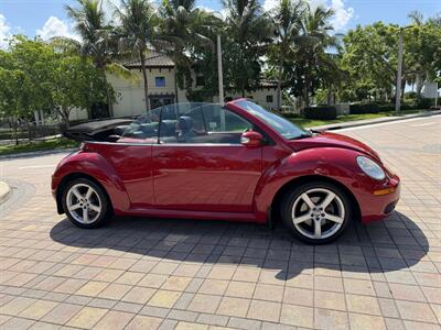 2010 Volkswagen Beetle Base PZEV  WOW !! ONLY 85K MILES !! POWER TOP !! HTD SEATS !! CALL NOW TO BUY IT NOW !!!954-902-9298 MATT - Photo 41 - Pompano Beach, FL 33069