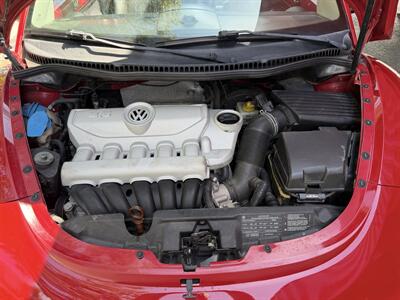 2010 Volkswagen Beetle Base PZEV  WOW !! ONLY 85K MILES !! POWER TOP !! HTD SEATS !! CALL NOW TO BUY IT NOW !!!954-902-9298 MATT - Photo 22 - Pompano Beach, FL 33069